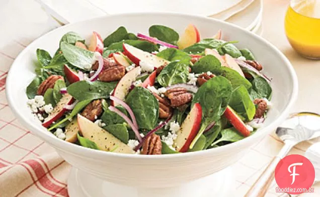 Salada De Espinafre E Maçã Com Vinagrete De Cidra De Bordo