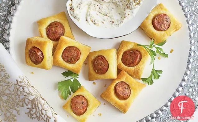 Puffs de Linguiça de frango com molho cremoso de mostarda