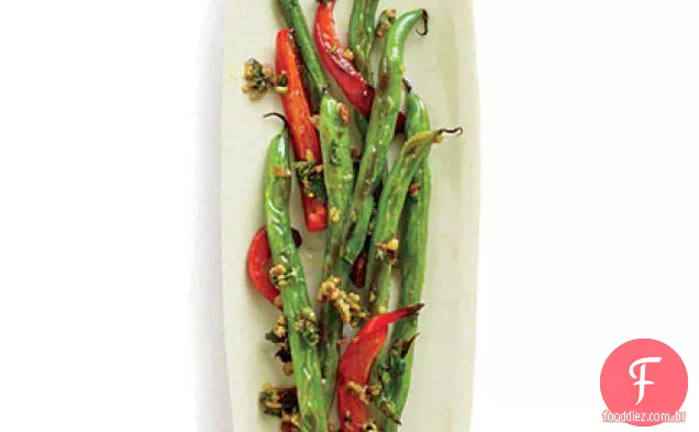 Pimenta vermelha e feijão verde Pesto