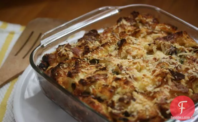 Estratos De Espinafre Com Sálvia E Gruyere