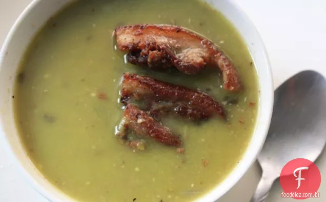 Sopa de focinho e ervilha dividida