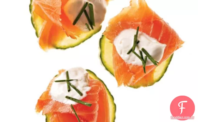 Canapés De Salmão Com Creme De Rábano
