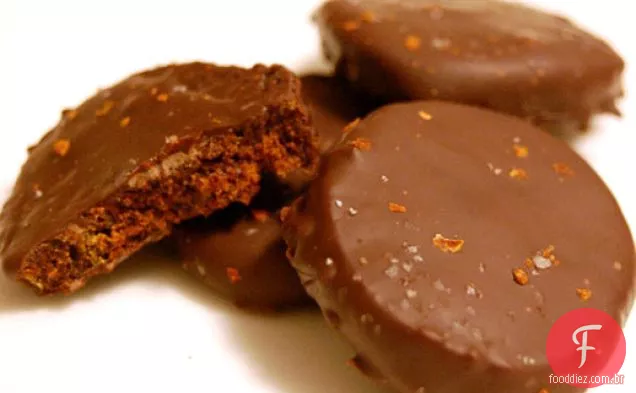Biscoitos De Geladeira De Chocolate Duplo com Aji e Chipotle