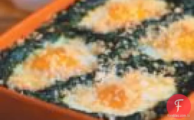Ovos Shirred Com Espinafre E Migalhas De Pão Crocantes