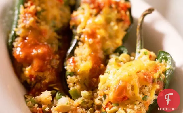 Quinoa-Recheado Poblano Chiles
