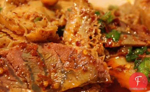 Fatias de pulmão de marido e mulher (ou peito e tripa)