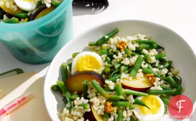 Salada de ovo e arroz para ir