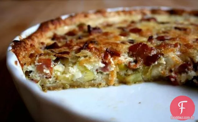 Brunch de domingo: Bacon, alho-poró e quiche de tomate