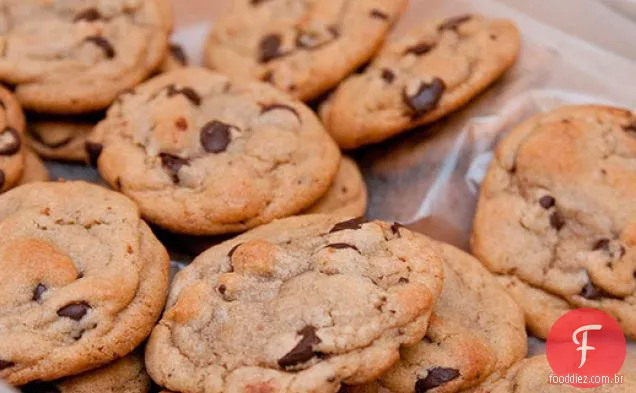 Biscoitos de chocolate grossos e mastigáveis