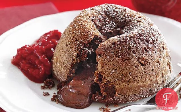 Bolos de Chocolate derretido Com Molho De Framboesa robusto