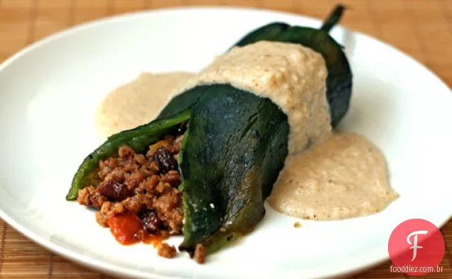 Jantar esta noite: Chiles en Nogada