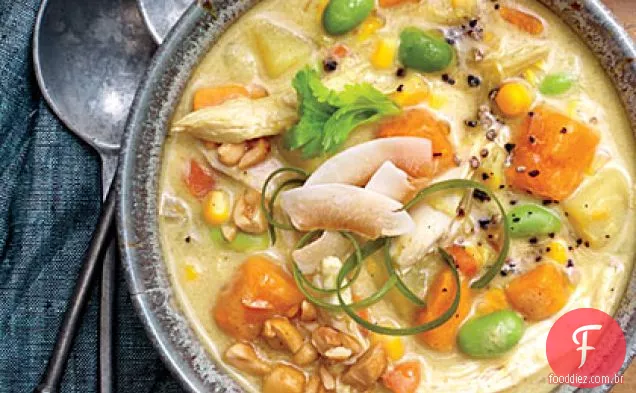 Sopa De Frango Com Curry