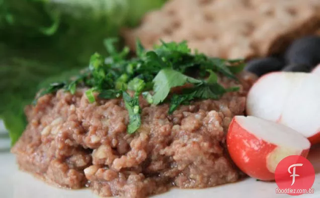Kibbeh Naye com coração de cordeiro