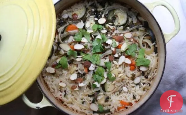 Coma por oito dólares: pilaf de arroz de coco e Vegetais Com Pimenta