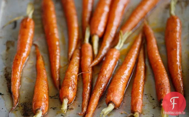 Culinária Espirituosa: Cenouras Vitrificadas Com Bourbon