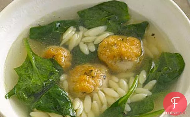 Sopa de Almôndega e Orzo de frango