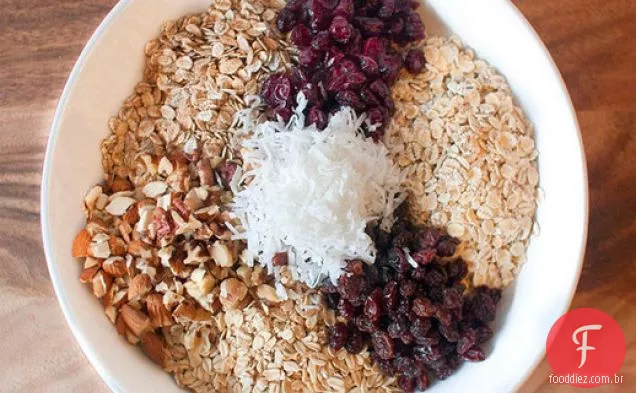Muesli com nozes e frutas secas