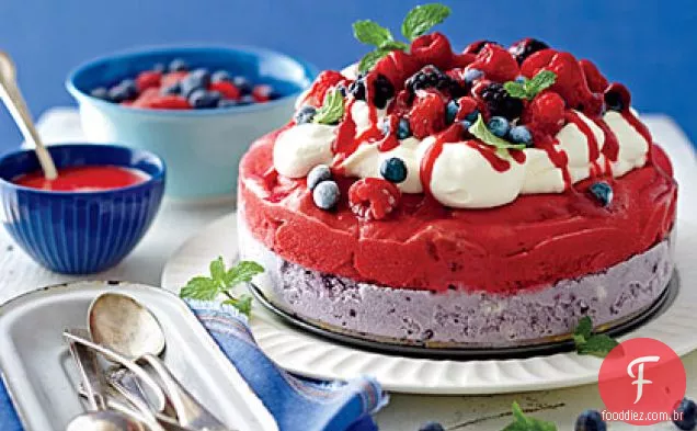 Bolo de Sorvete vermelho, branco e azul