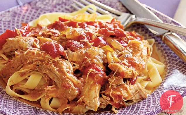Frango húngaro com páprica defumada
