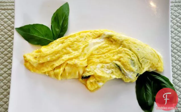 Omelete De Queijo De Cabra De Manjericão