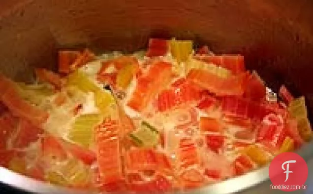 Costela de acelga refogada com creme e macarrão