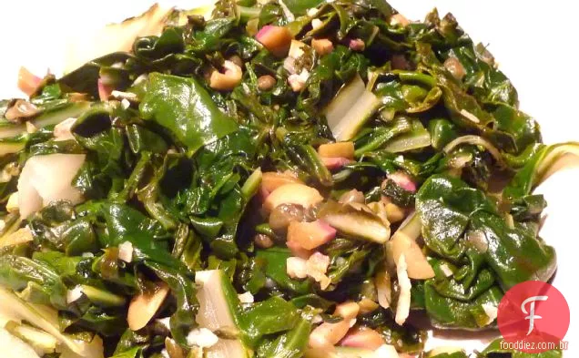 Acelga Suíça De Limão Com Azeitonas Fritas, Alcaparras E Alho