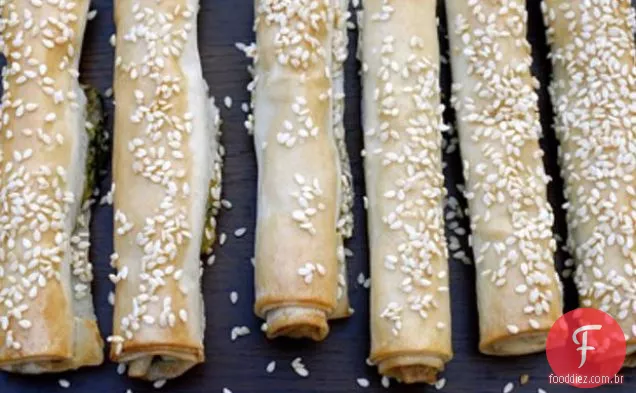 Cigarrilhas De Acelga E Queijo Feta