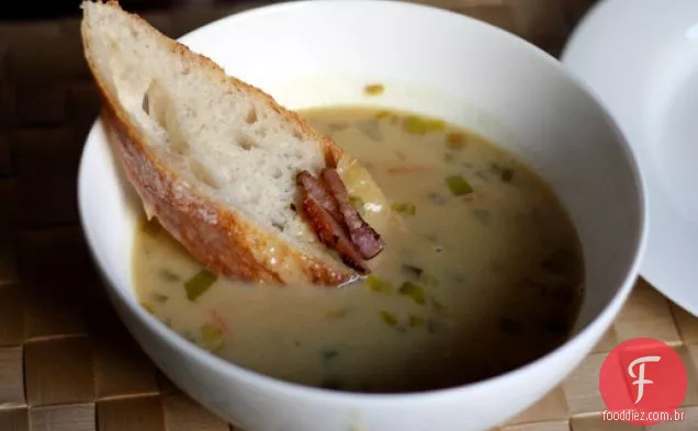 Sopa De Cerveja Cheddar