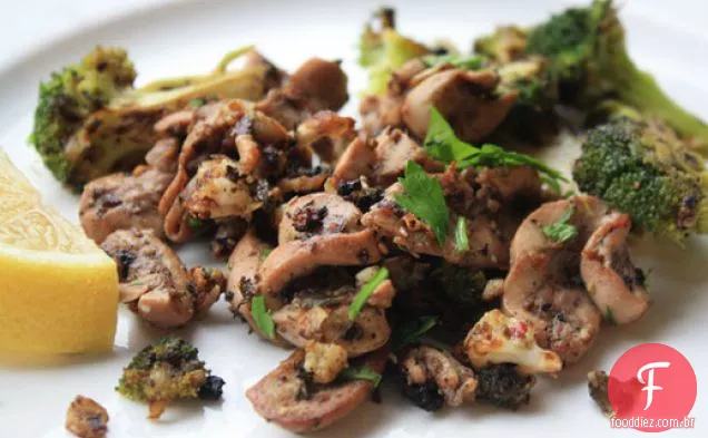 Rins salteados com brócolis, anchovas e pimenta