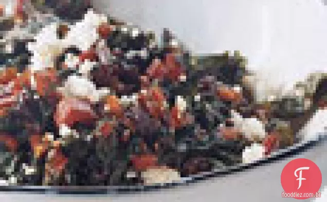 Acelga suíça refogada com groselha e queijo Feta