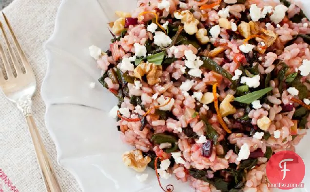 Salada De Arroz Quente Com Acelga, Queijo Feta, Nozes E Laranja De Sangue