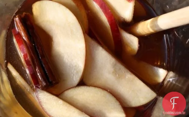 Maçã Canela Espumante Sangria