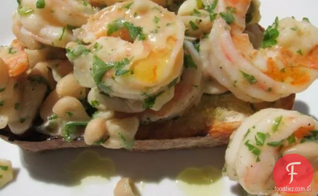 Jantar para dois: Pão de alho grelhado com camarão de Feijão Branco Scampi