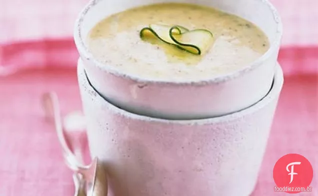 Sopa De Abobrinha Com Curry