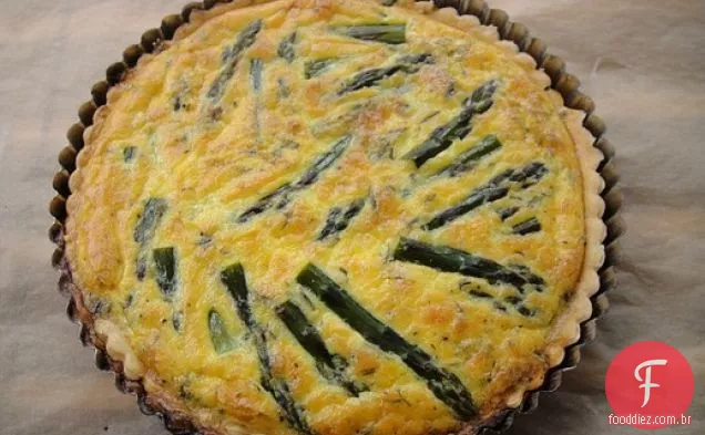 Cozinhe o livro: uma torta de aspargos e estragão