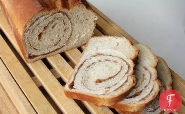 Pão De Redemoinho De Cereais Cinnnamon