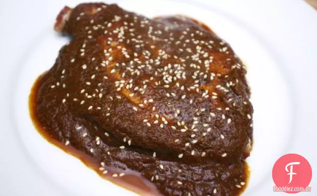 Jantar esta noite: peitos de frango em Ginger Mole (Mole de jengibre con Pechugas de Pollo)