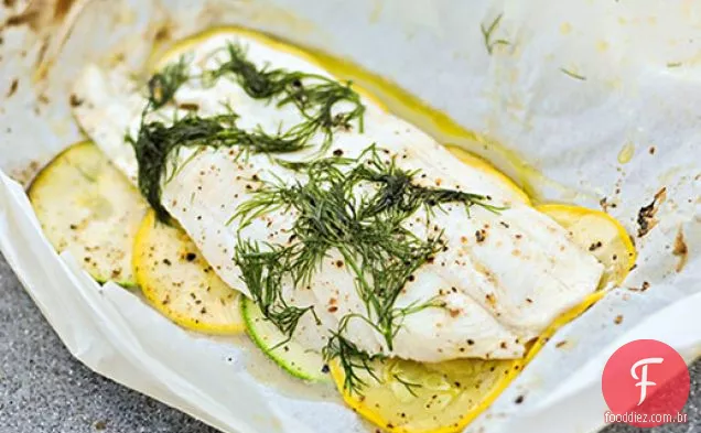 Peixe grelhado em pergaminho