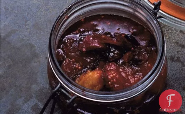 O Chutney de ameixa doce e quente de Nigel Slater