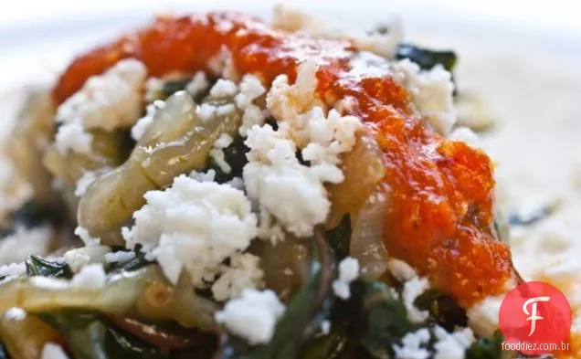 Acelga Suíça E Tacos De Cebola Caramelizados