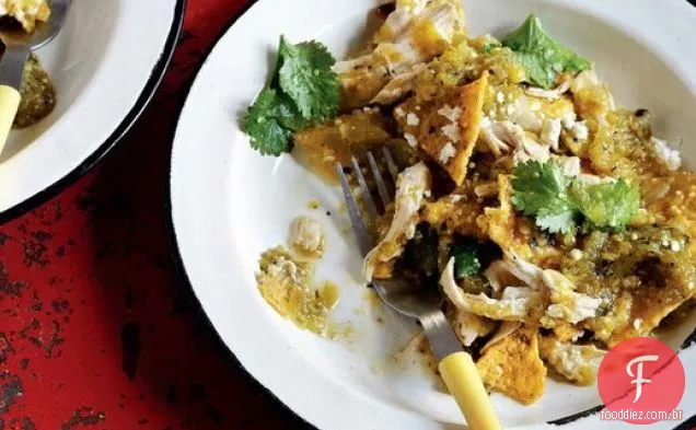 Max e Eli Sussman's Chilaquiles com Tomatillo Salsa