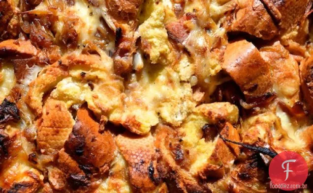 Cebola, Bacon e estratos de queijo suíço