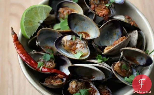 Amêijoas com Tequila e chouriço