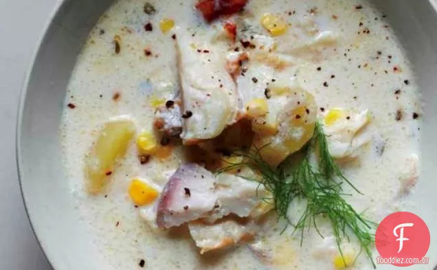 Nico Monday e Amelia O'Reilly's Smoked Fish Chowder (o restaurante do mercado)