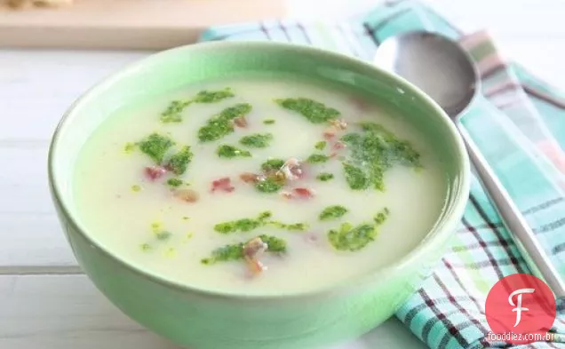 Sopa de batata, alho-poró e Bacon defumado de Rachel Allen