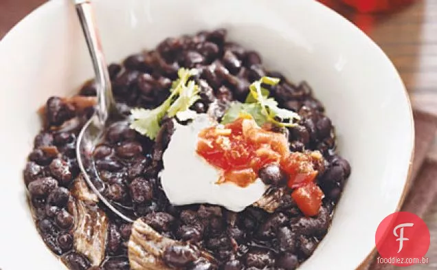 Sopa de porco assada com Cerveja e Feijão Preto