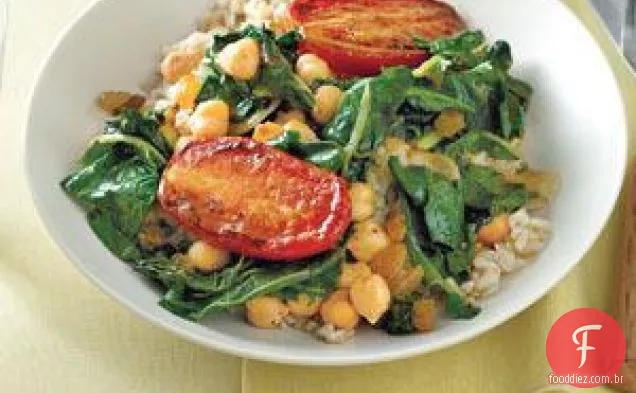 Grão de bico com acelga e tomate assado na frigideira