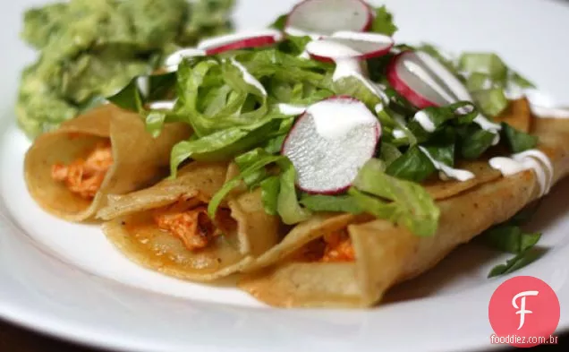 Frango Taquitos com Guacamole