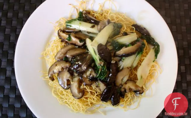 Jantar Esta Noite: Macarrão Frito Estilo Hong Kong