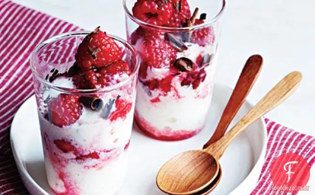 Parfaits De Chocolate Com Framboesa